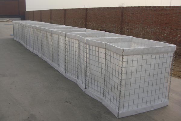 Welded Hesco Barrier